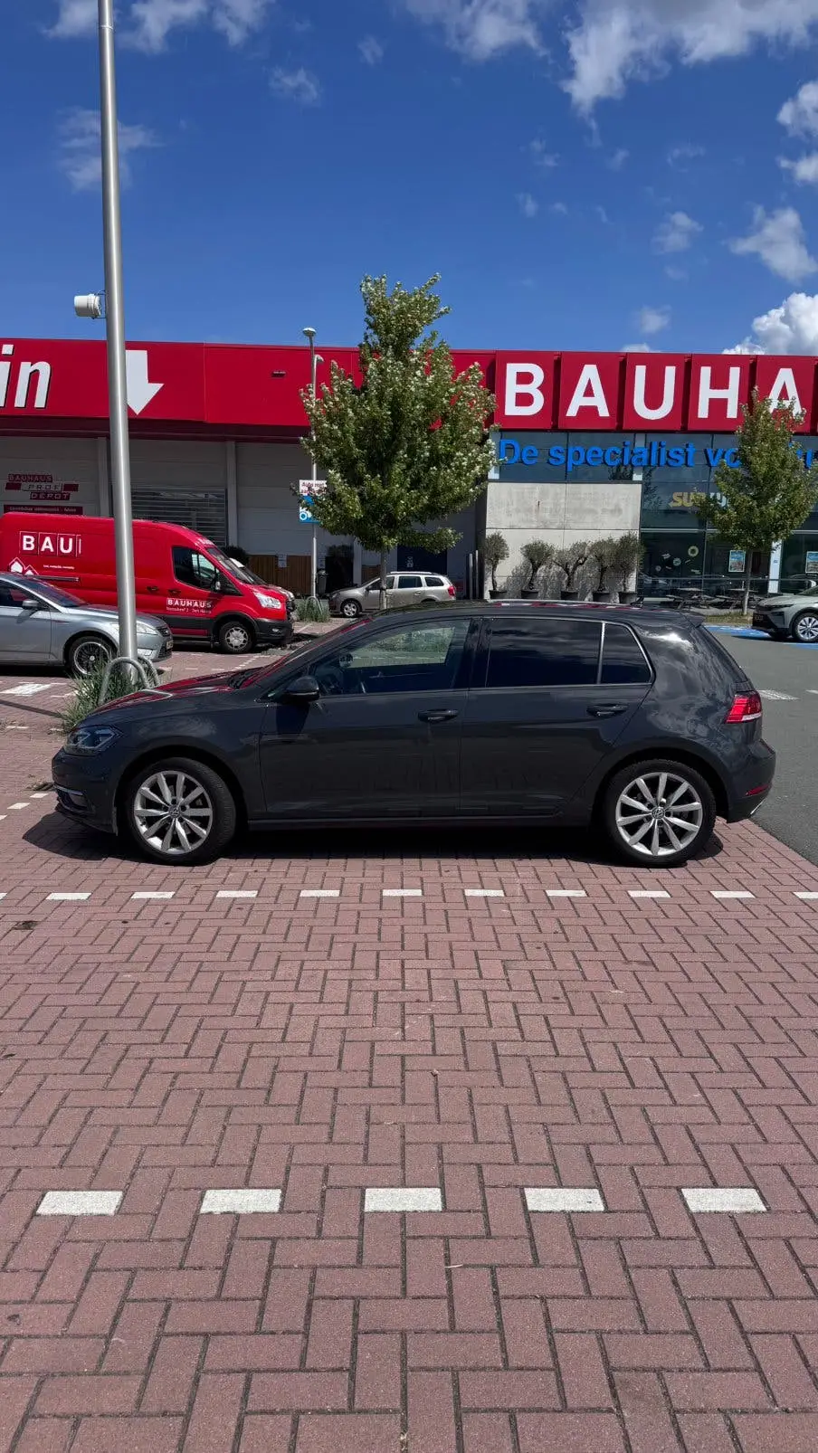 Volkswagen Golf VII Golf 1.5 TSI 150pk 7-DSG 2019 Grijs uit 2019, foto 3