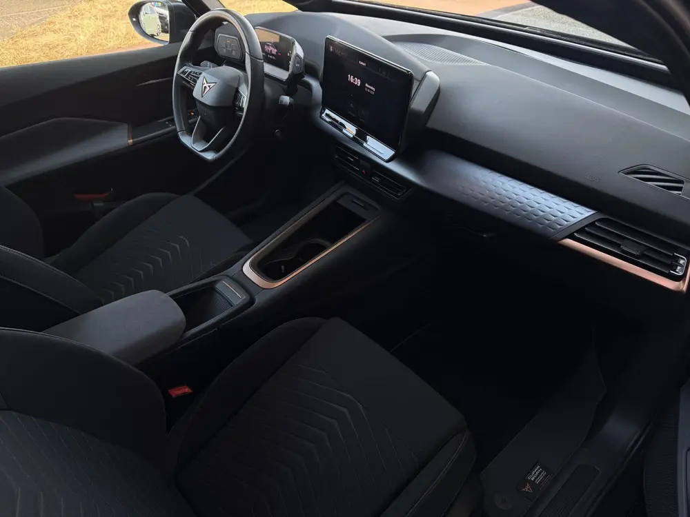 Cupra Born Adrenaline One 62 kWh uit 2021, foto 12