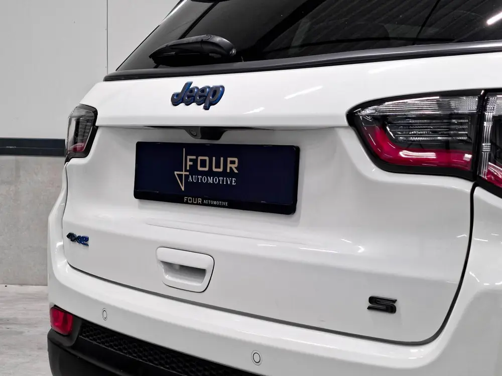 Jeep Compass 4xe 240 PHEV S | Trekhaak | Panoramadak | Alpin uit 2020, foto 11