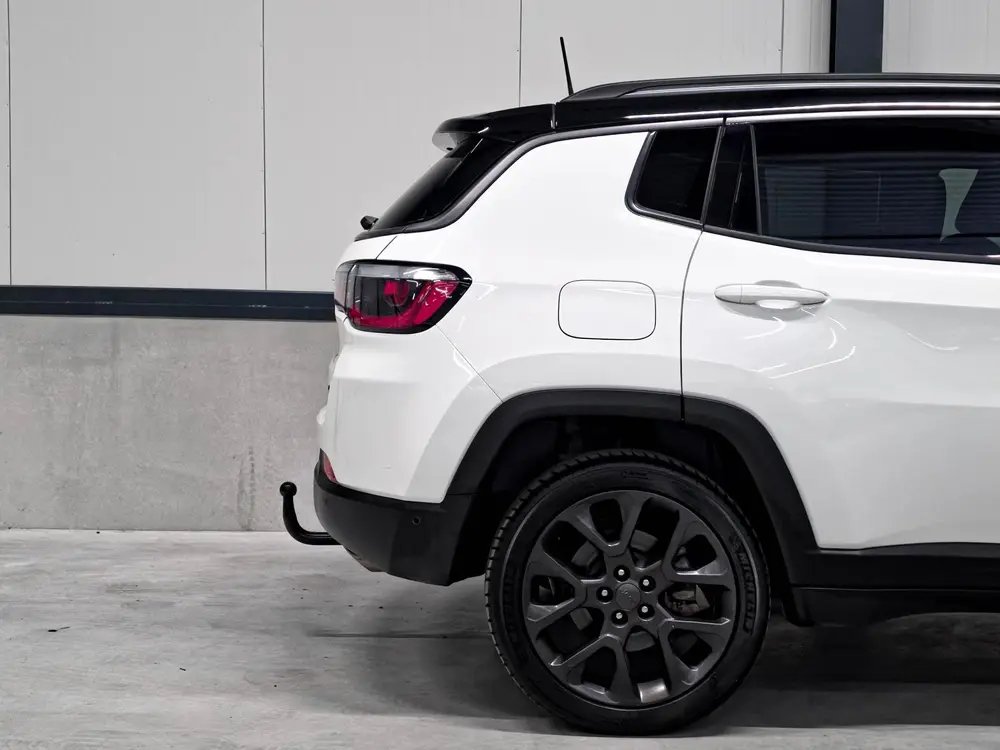Jeep Compass 4xe 240 PHEV S | Trekhaak | Panoramadak | Alpin uit 2020, foto 17