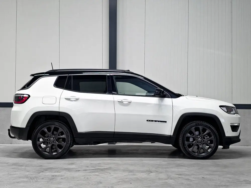 Jeep Compass 4xe 240 PHEV S | Trekhaak | Panoramadak | Alpin uit 2020, foto 2