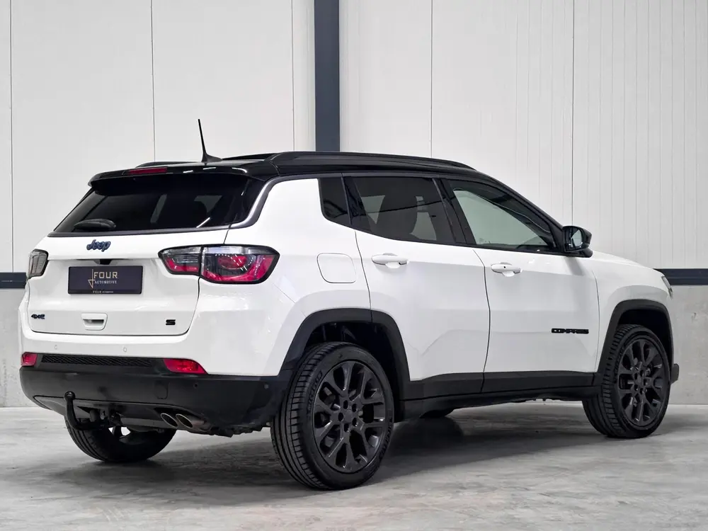 Jeep Compass 4xe 240 PHEV S | Trekhaak | Panoramadak | Alpin uit 2020, foto 3