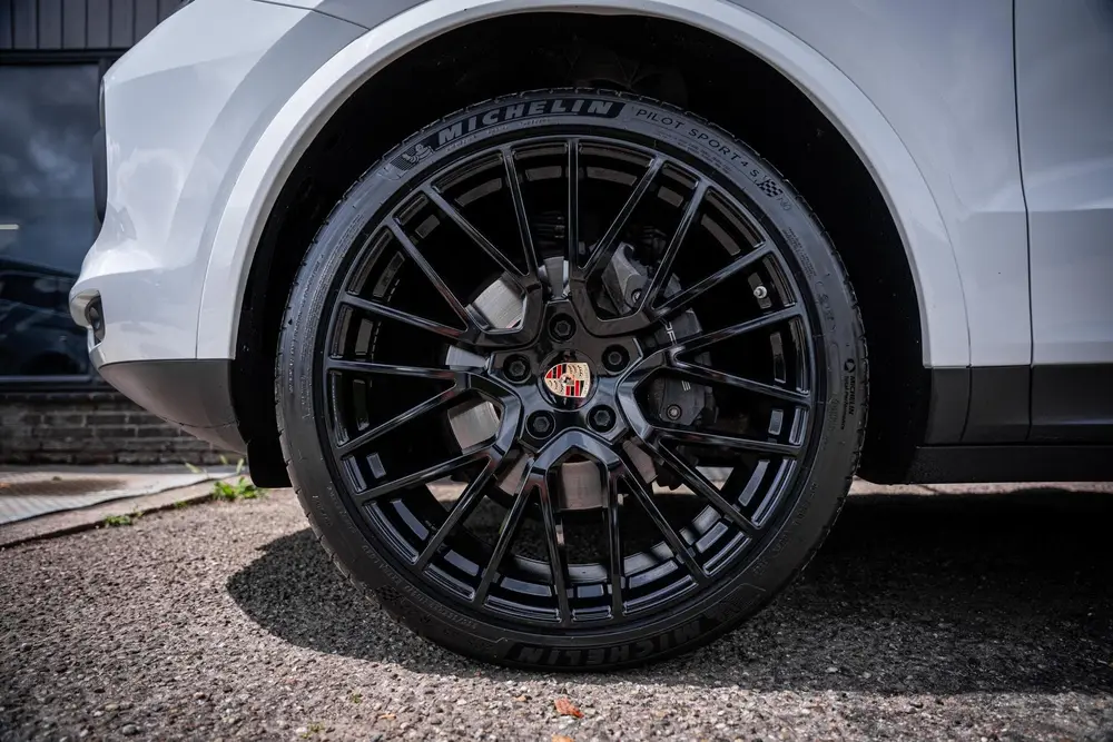 Porsche Cayenne 3.0 V6 340pk Pano-dak|360|22''|Nappaleder| uit 2019, foto 17