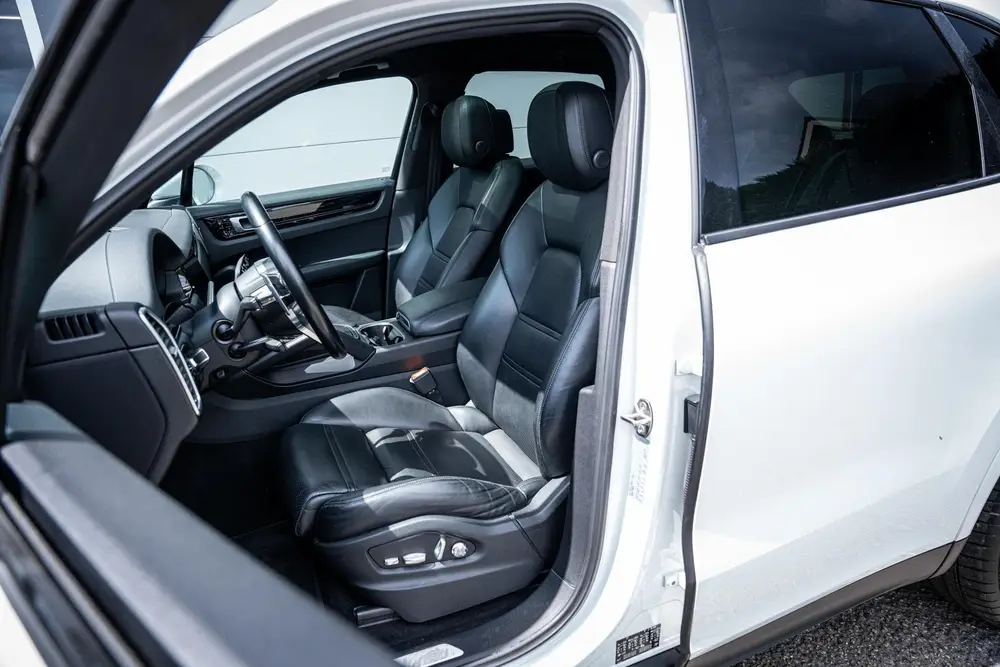 Porsche Cayenne 3.0 V6 340pk Pano-dak|360|22''|Nappaleder| uit 2019, foto 4