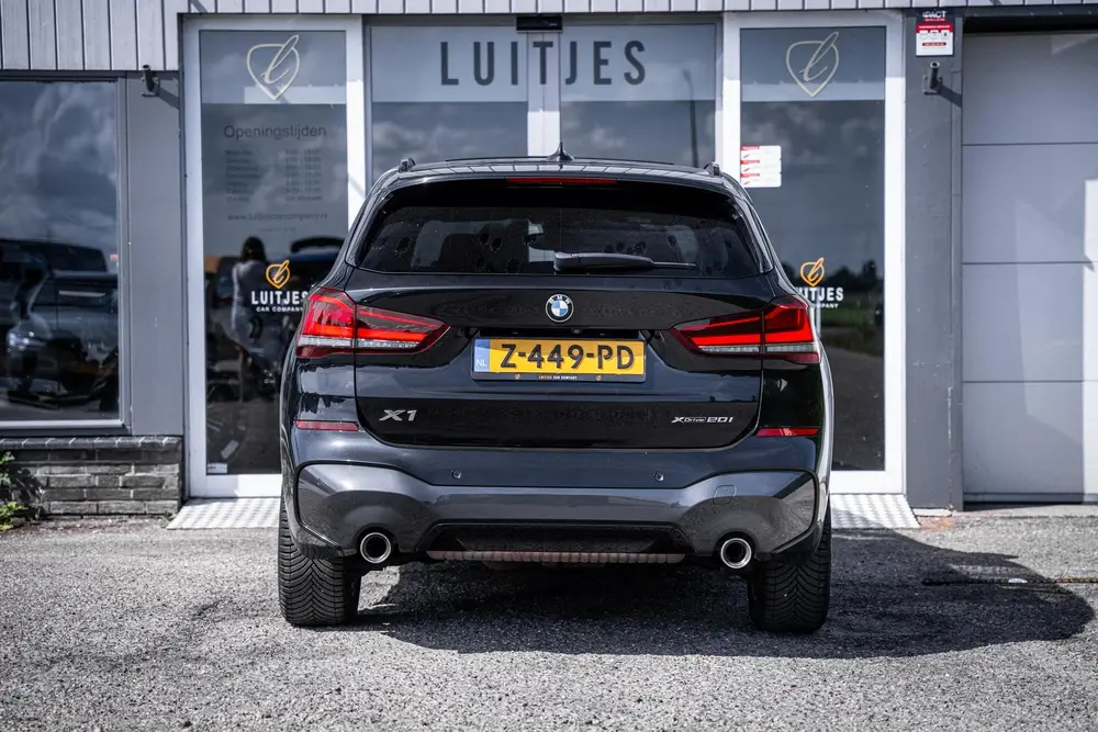 BMW X1 xDrive20i 192pk M-Sport Pano-dak uit 2020, foto 11
