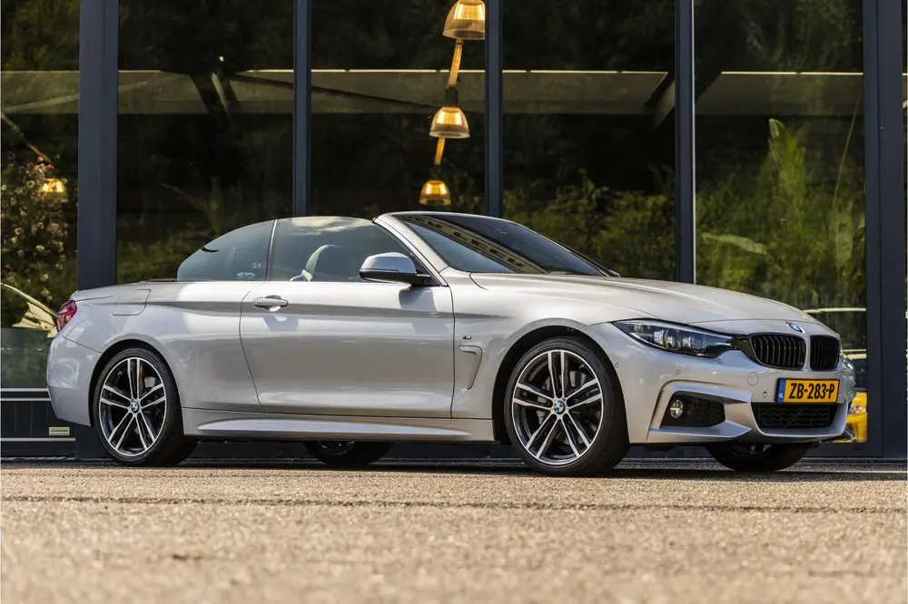 BMW 4-serie 4 Serie Cabrio 440i High Executive (bj 201 uit 2019