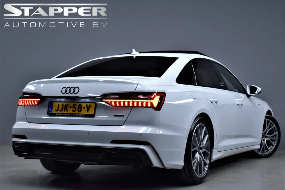 Audi A6 55 TFSI e 367pk Quattro S-Line Competition uit 2022, foto 9