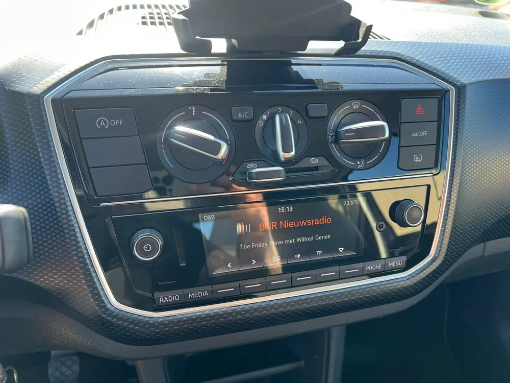 Volkswagen Up! 1.0 airco, sportvelgen, multistuur, elek rame uit 2020, foto 18