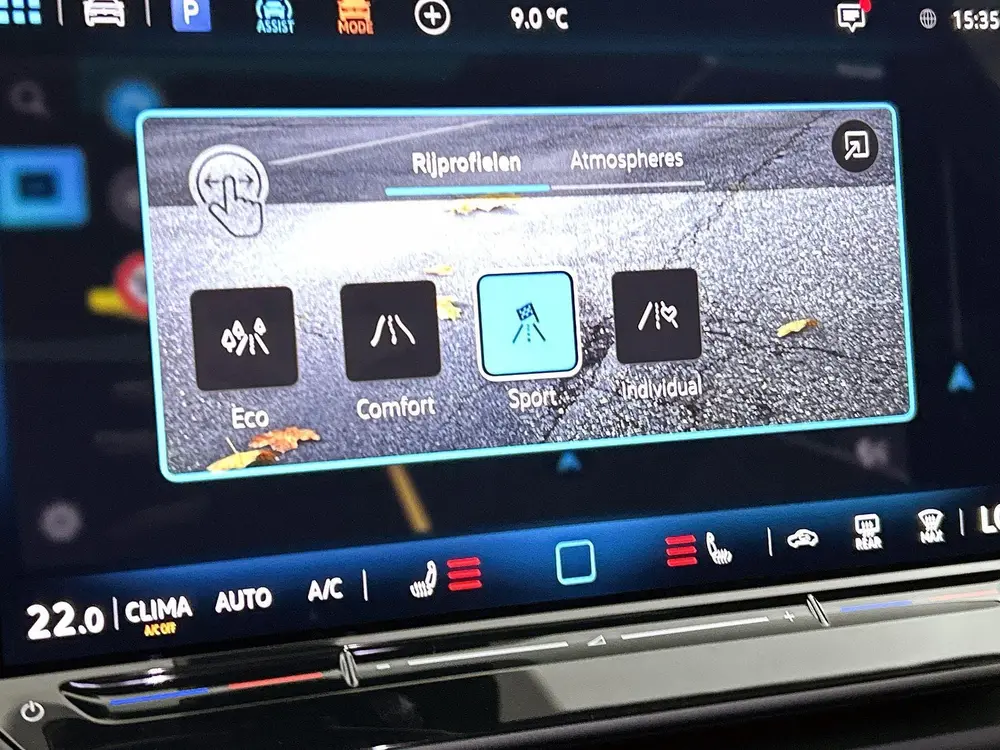 Volkswagen T-Roc 1.5 eTsi R-Line First Edition 150 PK| Origi uit 2026, foto 11
