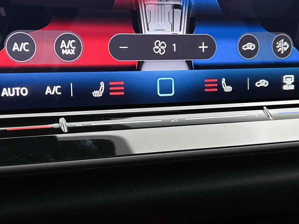 Volkswagen T-Roc 1.5 eTsi R-Line First Edition 150 PK| Origi uit 2026, foto 8