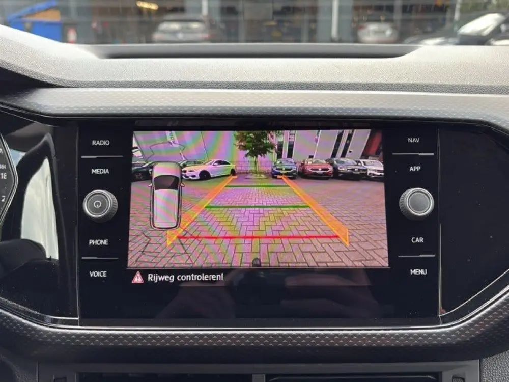 Volkswagen T-CROSS 1.0 TSI LIFE TREKHAAK/CAMERA/ACC/CLIMA/CA uit 2019, foto 19