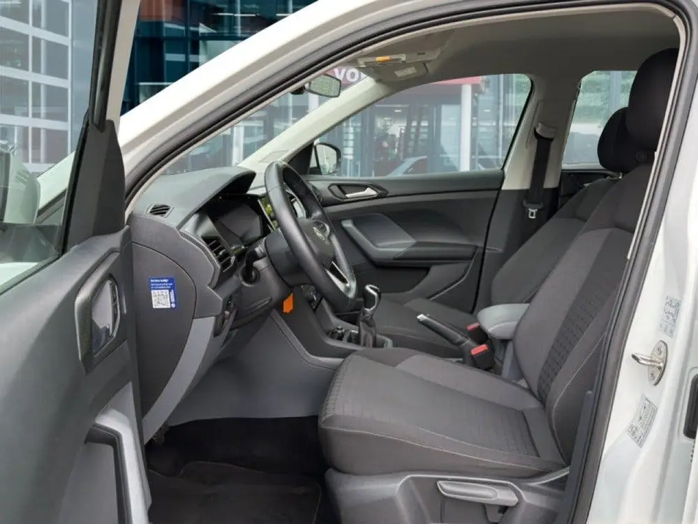 Volkswagen T-CROSS 1.0 TSI LIFE 95PK ACC/STOELVERW/PDC uit 2020, foto 11