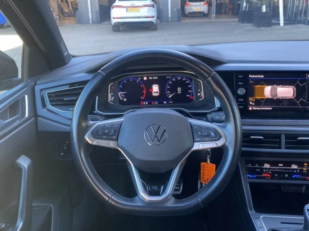 Volkswagen Polo 1.0 TSI R-LINE DIGITALE-COCKPIT/NAVI/CAMERA/ uit 2023, foto 13