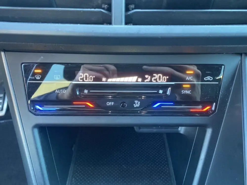 Volkswagen Polo 1.0 TSI R-LINE DIGITALE-COCKPIT/NAVI/CAMERA/ uit 2023, foto 18