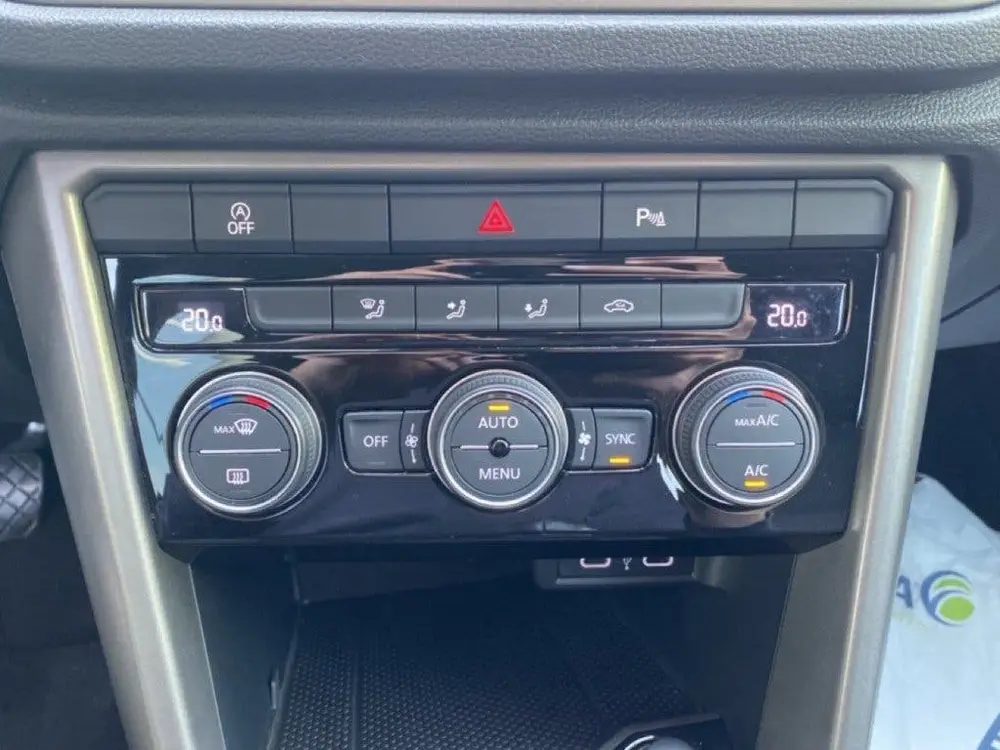 Volkswagen T-ROC 1.0 TSI STYLE BUSINESS CAMERA/ACC/CLIMA/DAB uit 2021, foto 18