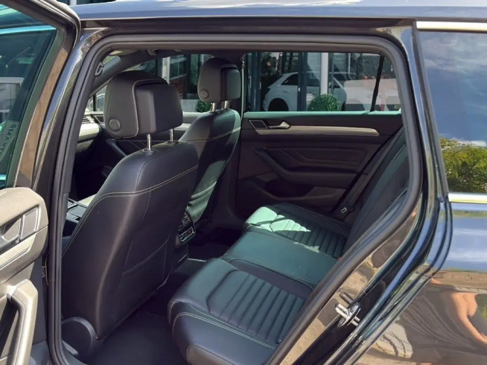 Volkswagen PASSAT 1.4 TSI GTE DSG BUSINESS TREKHAAK/LEDER/CA uit 2021, foto 14