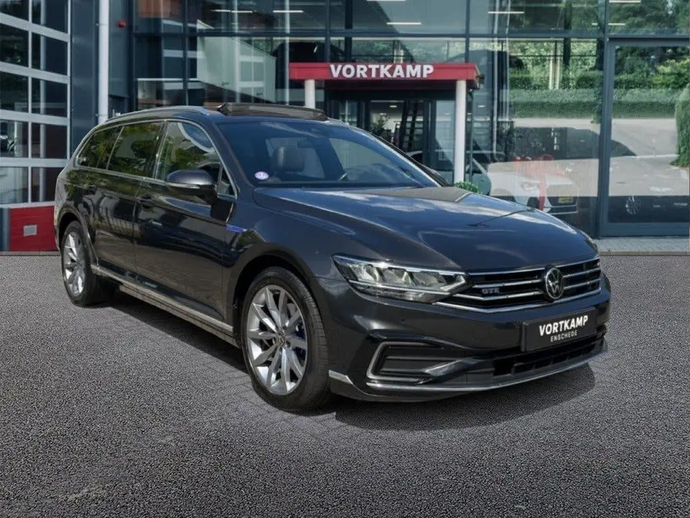 Volkswagen PASSAT 1.4 TSI GTE DSG BUSINESS TREKHAAK/LEDER/CA uit 2021, foto 3
