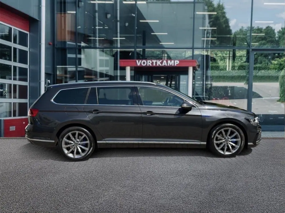 Volkswagen PASSAT 1.4 TSI GTE DSG BUSINESS TREKHAAK/LEDER/CA uit 2021, foto 4