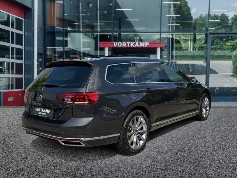 Volkswagen PASSAT 1.4 TSI GTE DSG BUSINESS TREKHAAK/LEDER/CA uit 2021, foto 5