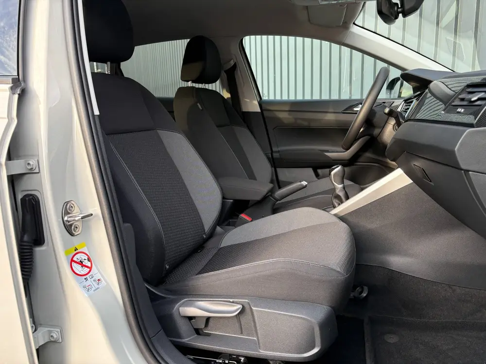Volkswagen Taigo 1.0 TSI Life Edition | Camera | Keyless | A uit 2025, foto 17