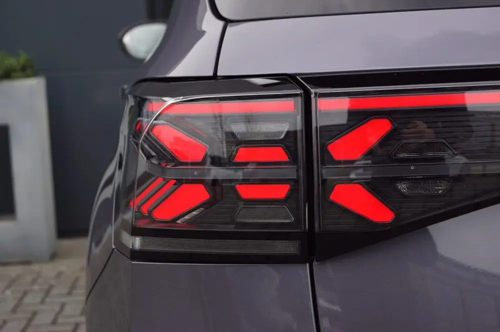 Volkswagen T-Cross 1.5 TSI DSG R-Line 150 pk / Navi/ Camera uit 2024, foto 12