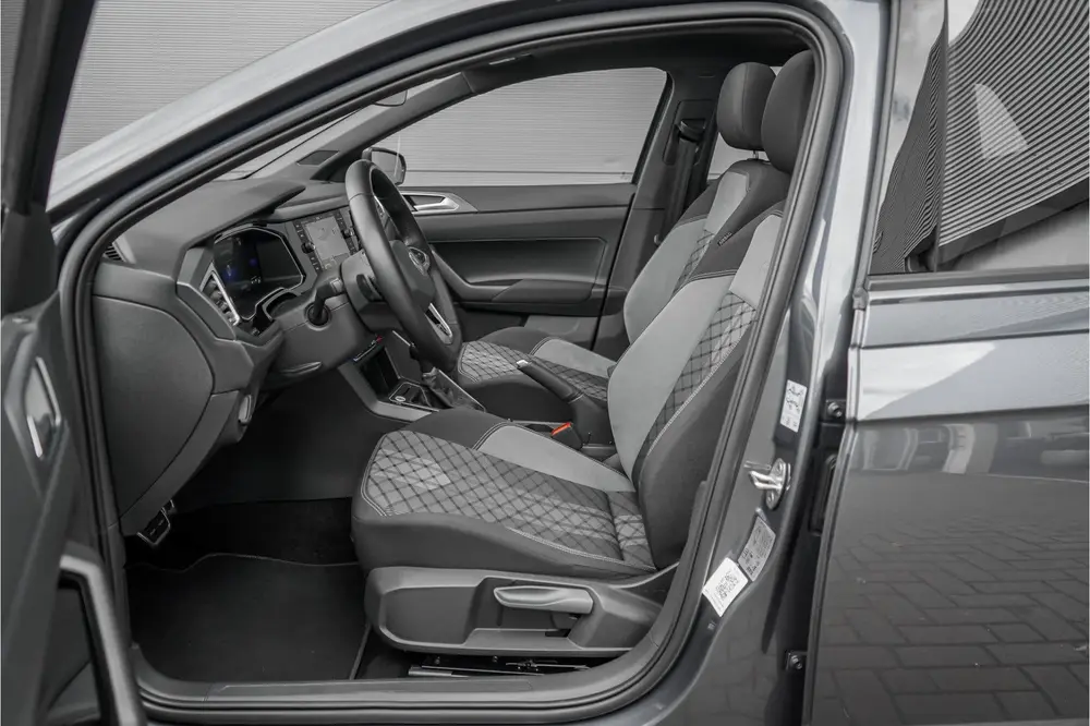 Volkswagen Polo 1.0 TSI R-Line Pano ACC Camera IQ Light Virt uit 2023, foto 4