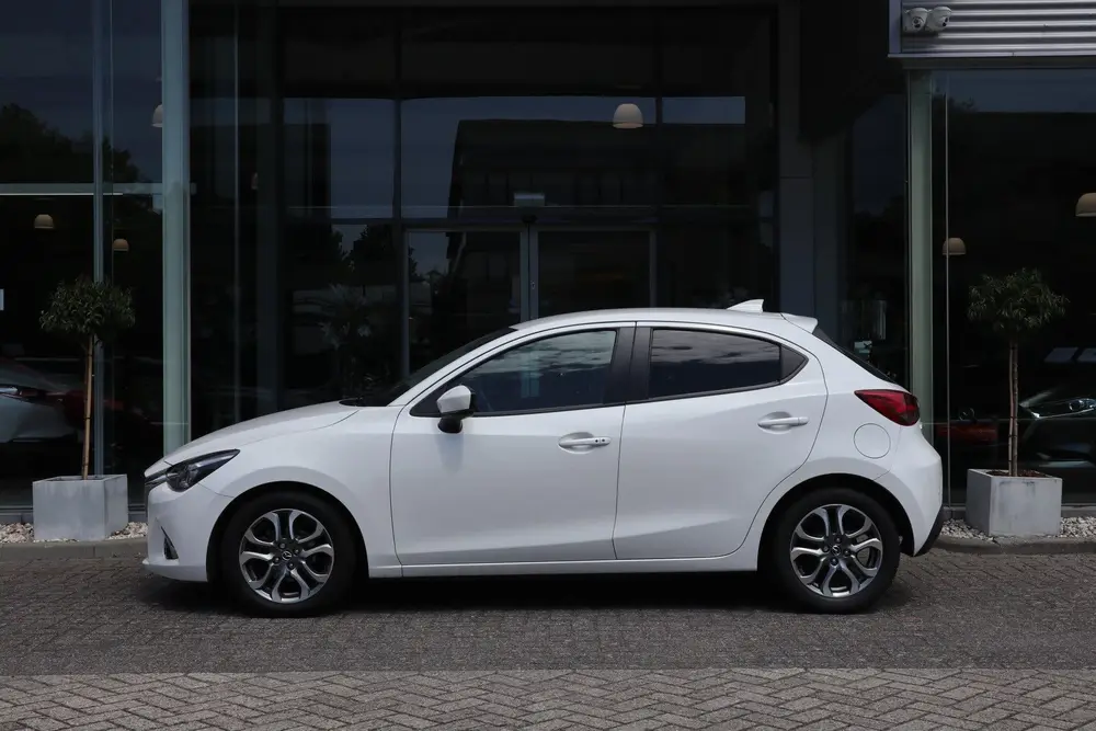 Mazda 2 1.5 Skyactiv-G GT-M Black Suede Camera / Navi / Clim uit 2019, foto 15