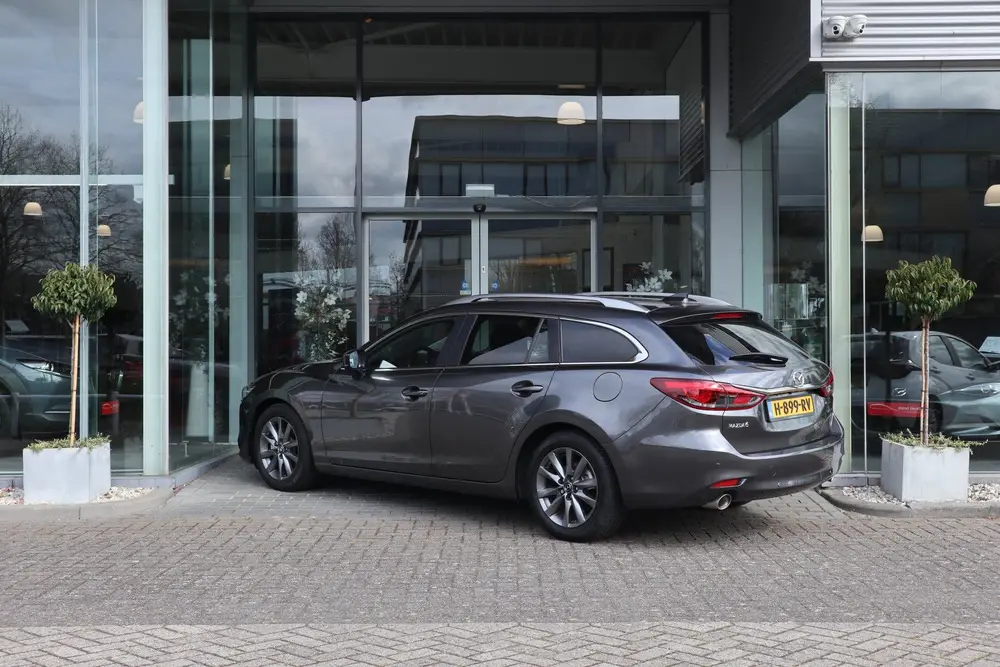 Mazda 6 2.0 SkyActiv-G 165 Comfort Automaat uit 2020, foto 3