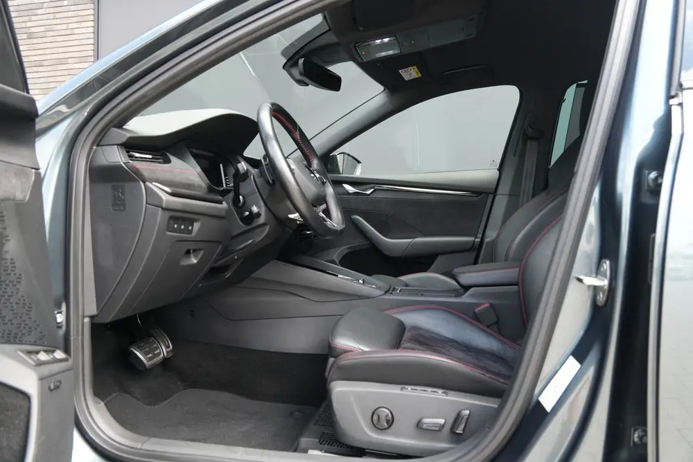Skoda Octavia 1.4 TSI RS iV PHEV Business uit 2021, foto 5