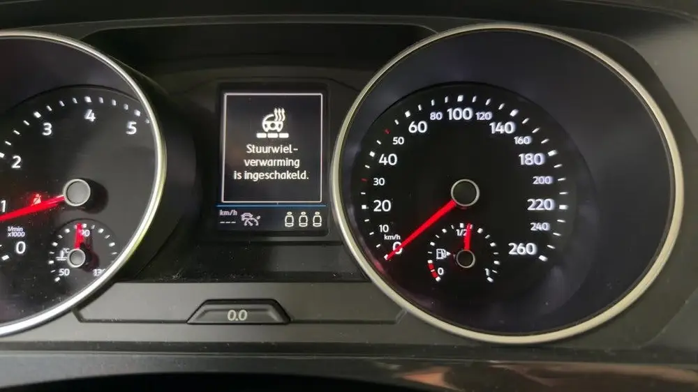 Volkswagen Tiguan Facelift 1.5 TSI Life Business (bj 2020) uit 2020, foto 14