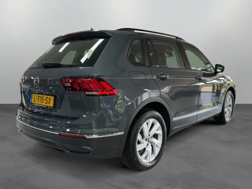 Volkswagen Tiguan Facelift 1.5 TSI Life Business (bj 2020) uit 2020, foto 2