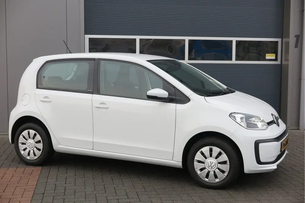 Volkswagen Up! 1.0 49kw 66pk Active, Cruisecontrol , Stoelve uit 2021, foto 2