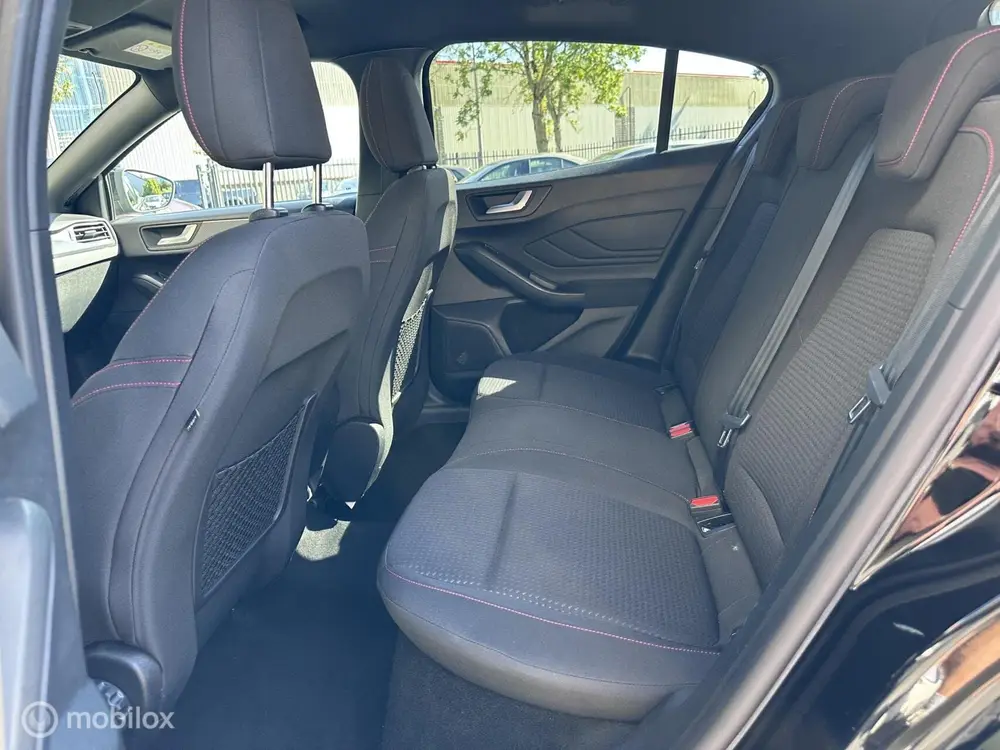 Ford Focus 1.5 EcoBoost ST Line Business Automaat | Trekhaak uit 2019, foto 11