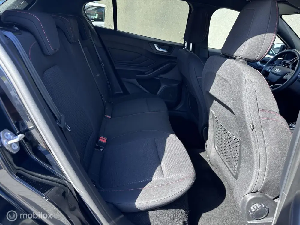 Ford Focus 1.5 EcoBoost ST Line Business Automaat | Trekhaak uit 2019, foto 13