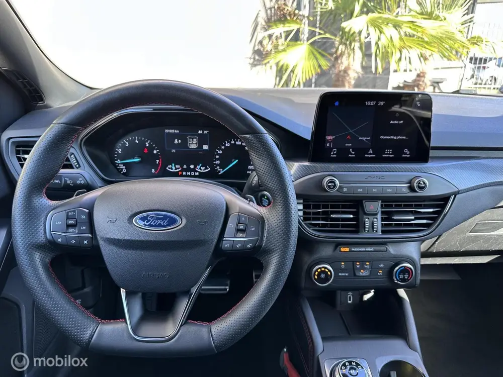 Ford Focus 1.5 EcoBoost ST Line Business Automaat | Trekhaak uit 2019, foto 15