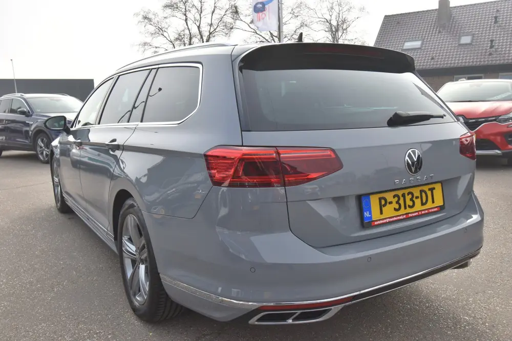 Volkswagen Passat Variant 1.5 TSI R-Line Business + , VIRTUA uit 2022, foto 20