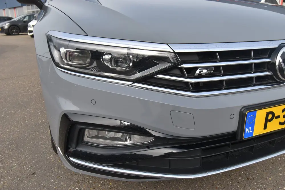 Volkswagen Passat Variant 1.5 TSI R-Line Business + , VIRTUA uit 2022, foto 4