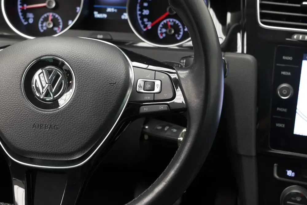Volkswagen Golf 1.5 TSI Highline Business R |Massage|Carplay uit 2020, foto 13