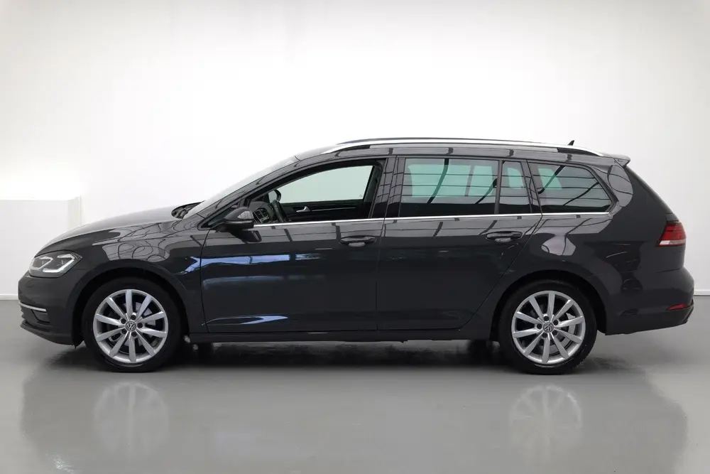 Volkswagen Golf 1.5 TSI Highline Business R |Massage|Carplay uit 2020, foto 2