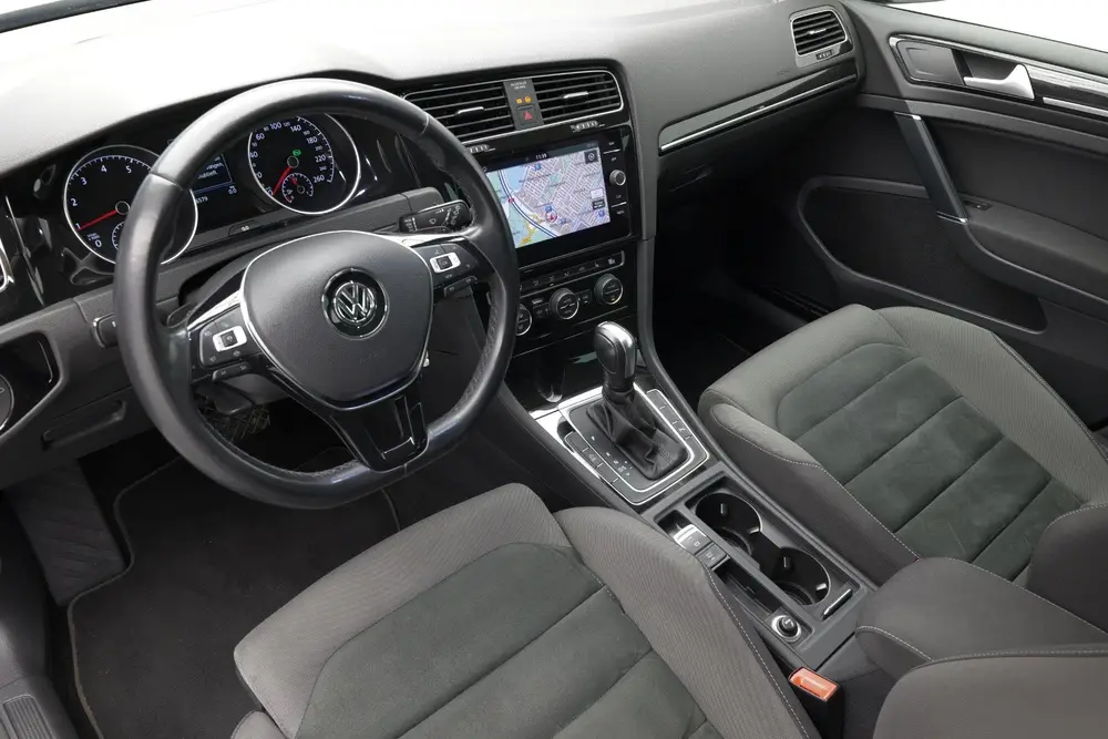 Volkswagen Golf 1.5 TSI Highline Business R |Massage|Carplay uit 2020, foto 6