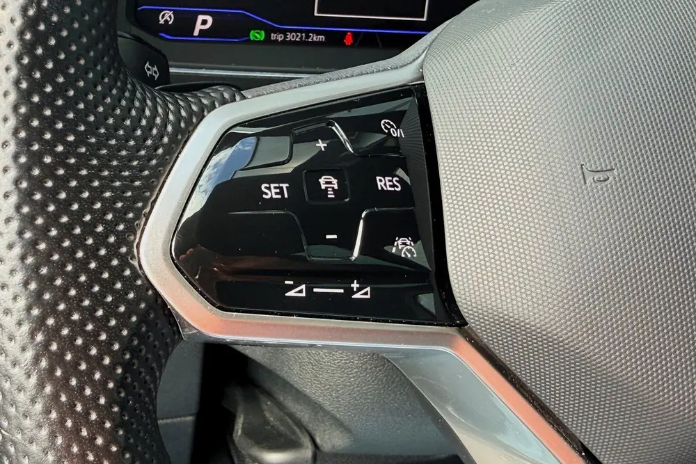 Volkswagen Tiguan 1.5 TSI 150pk R-Line Business+ BLACK STYLE uit 2022, foto 9