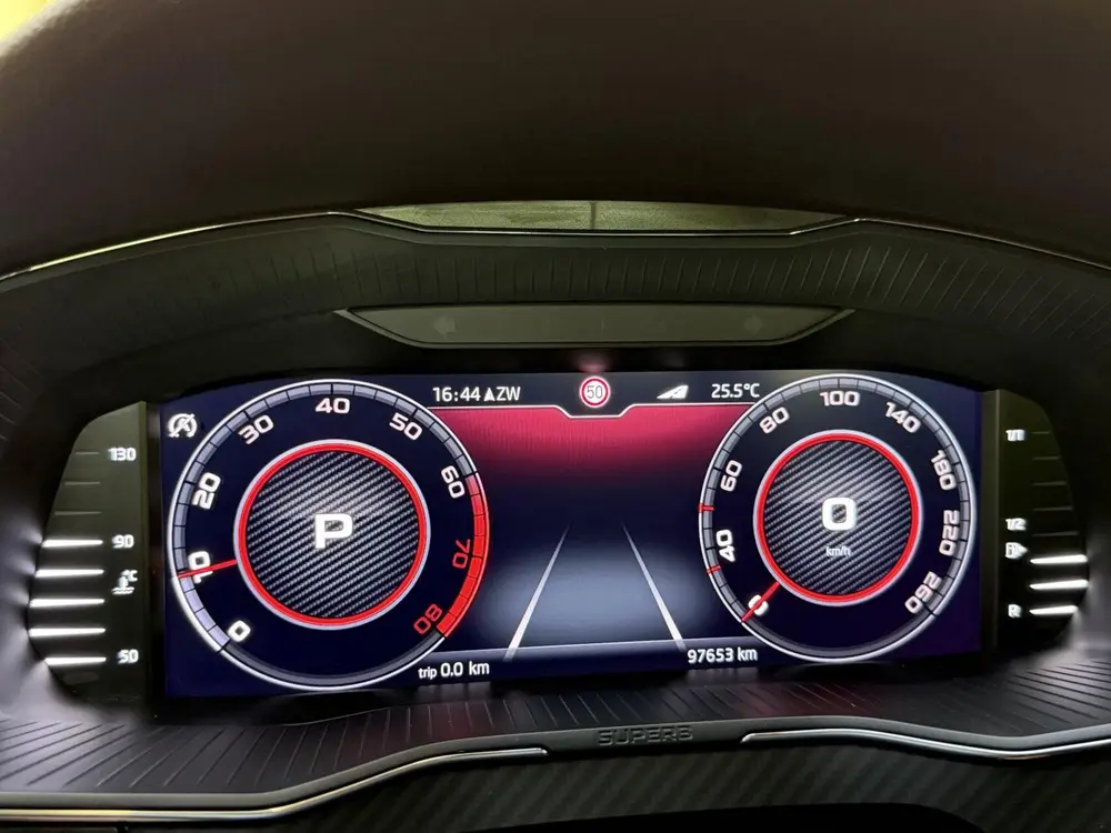 Skoda Superb 1.5 TSI ACT Sportline Business Automaat uit 2021, foto 5