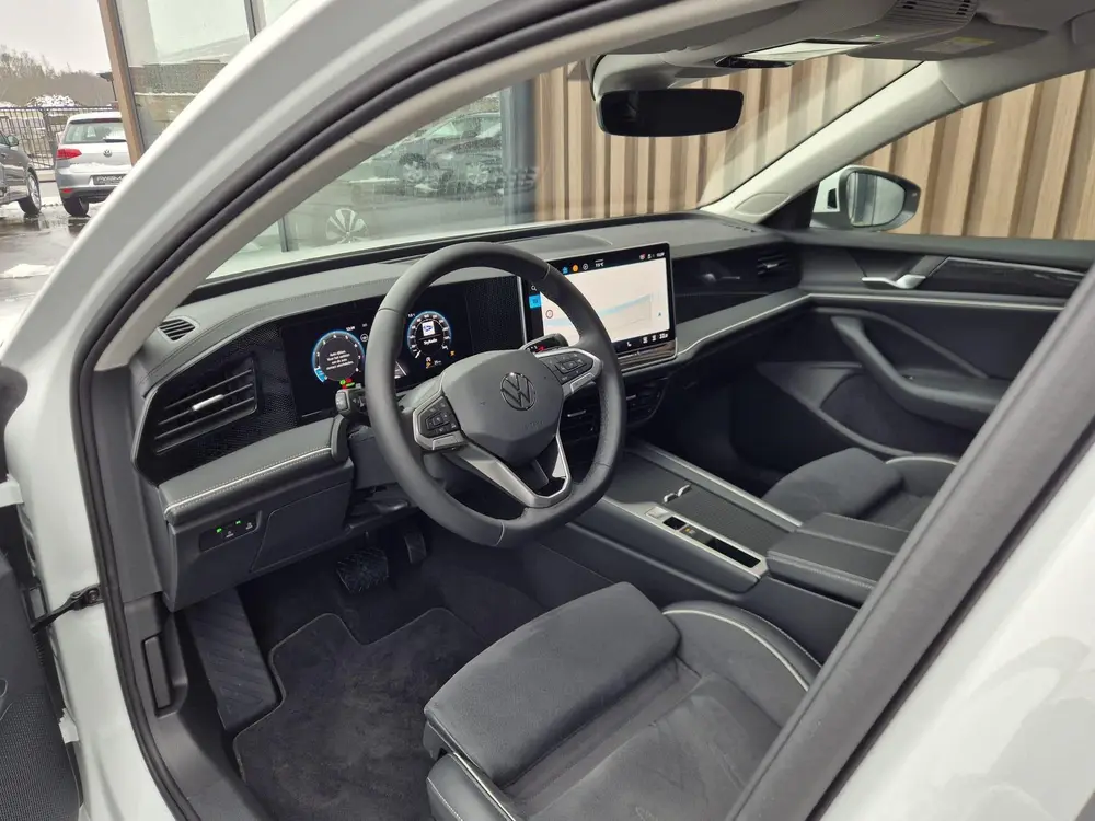 Volkswagen Passat Variant Passat Variant 1.5 eTSI Business | BTW | Virtual uit 2025, foto 7