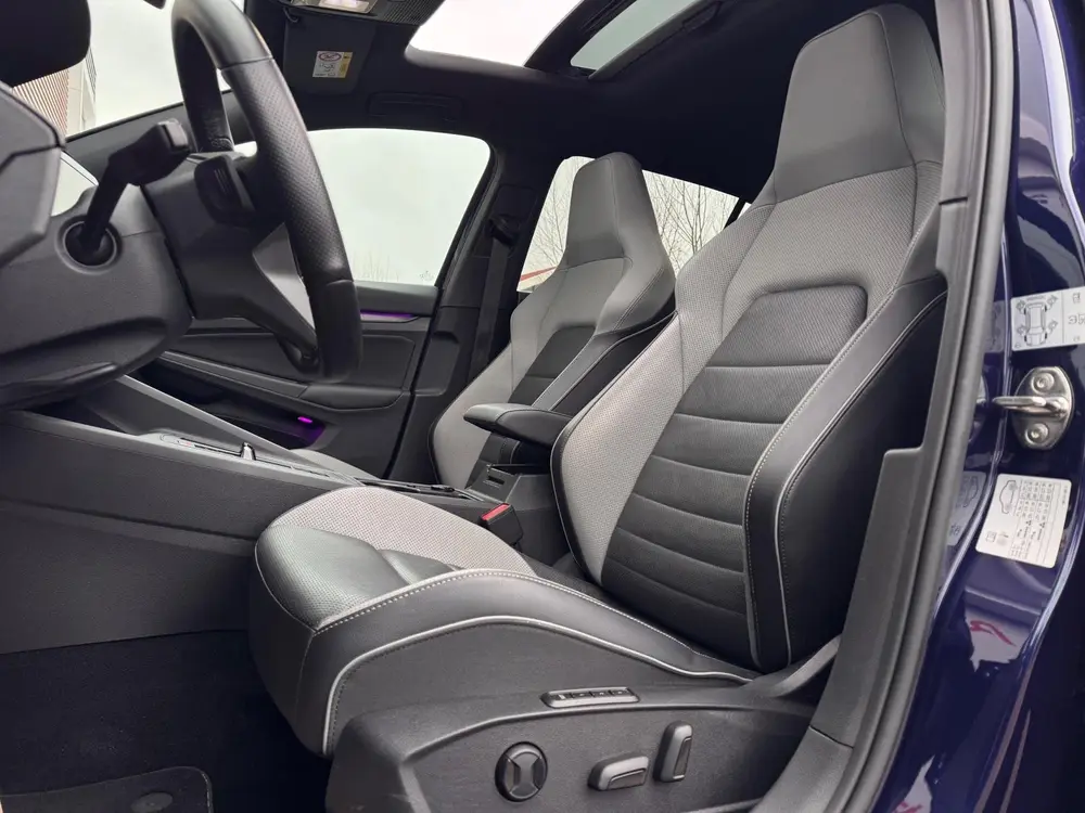 Volkswagen Golf 1.4 eHybrid GTE Leer/Pano/Matrix/HuD/Blindsp uit 2021, foto 12
