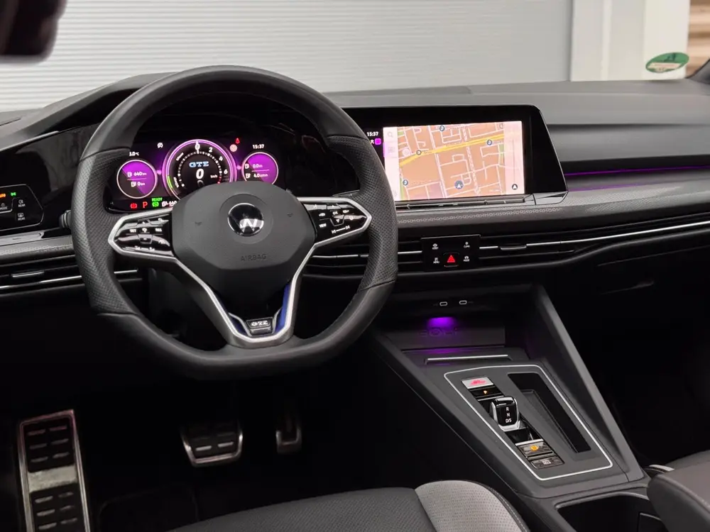 Volkswagen Golf 1.4 eHybrid GTE Leer/Pano/Matrix/HuD/Blindsp uit 2021, foto 14