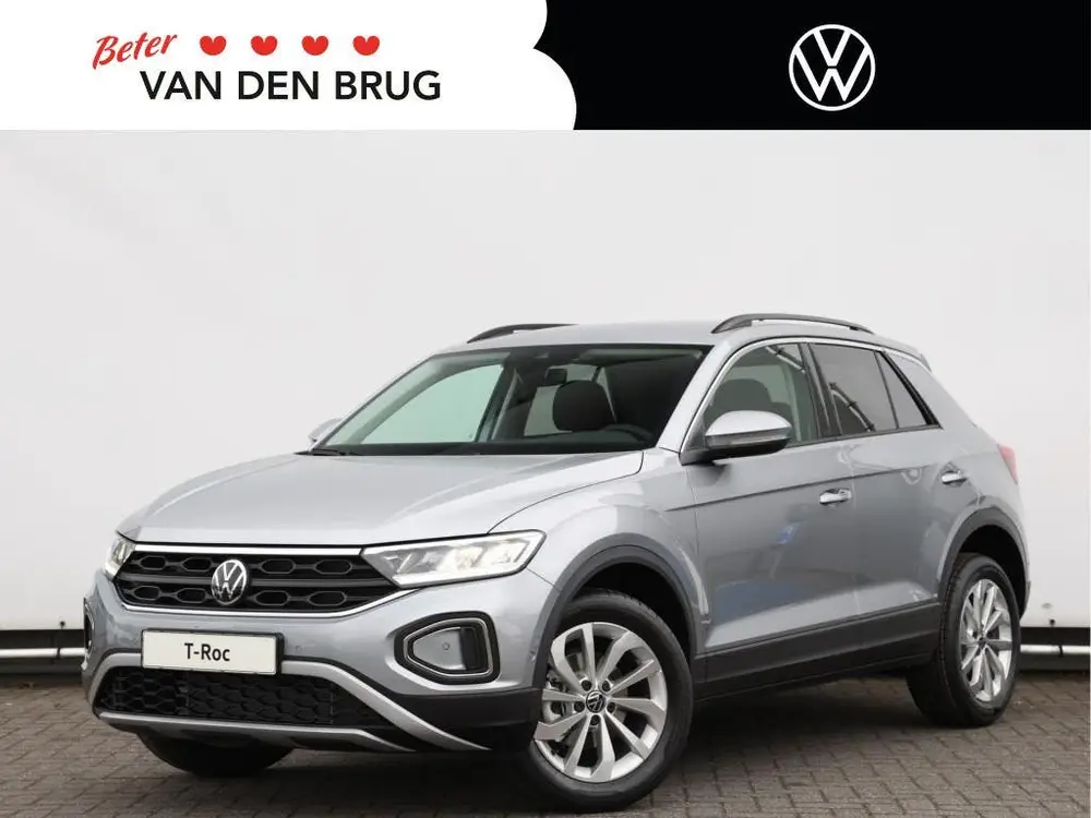 Volkswagen T-Roc 1.5 TSI Life Edition 150 pk DSG | NL-Auto | uit 2025