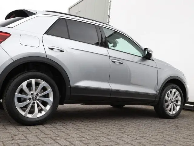 Volkswagen T-Roc 1.5 TSI Life Edition 150 pk DSG | NL-Auto | uit 2025, foto 4