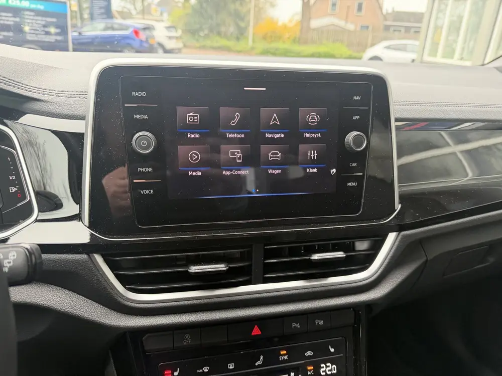 Volkswagen T-Roc 1.5 TSI R-Line 2024 km 24.000 Nap 1e eigen uit 2024, foto 10