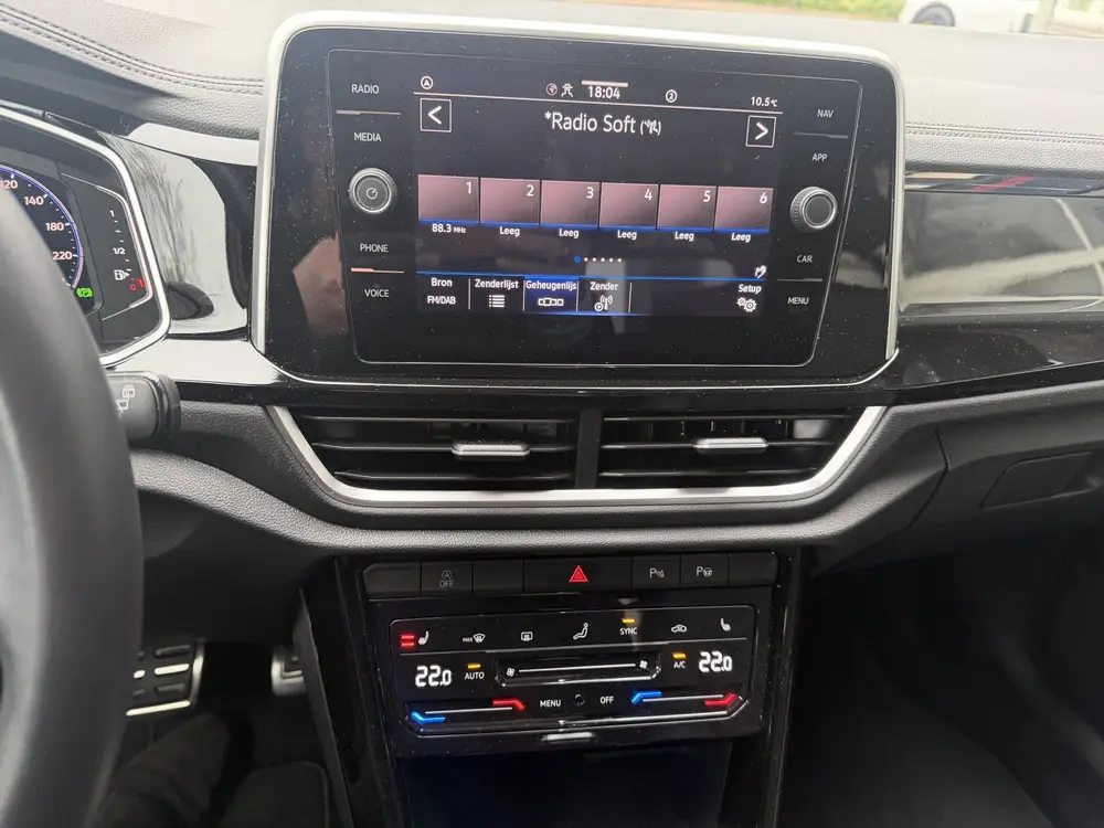 Volkswagen T-Roc 1.5 TSI R-Line 2024 km 24.000 Nap 1e eigen uit 2024, foto 19