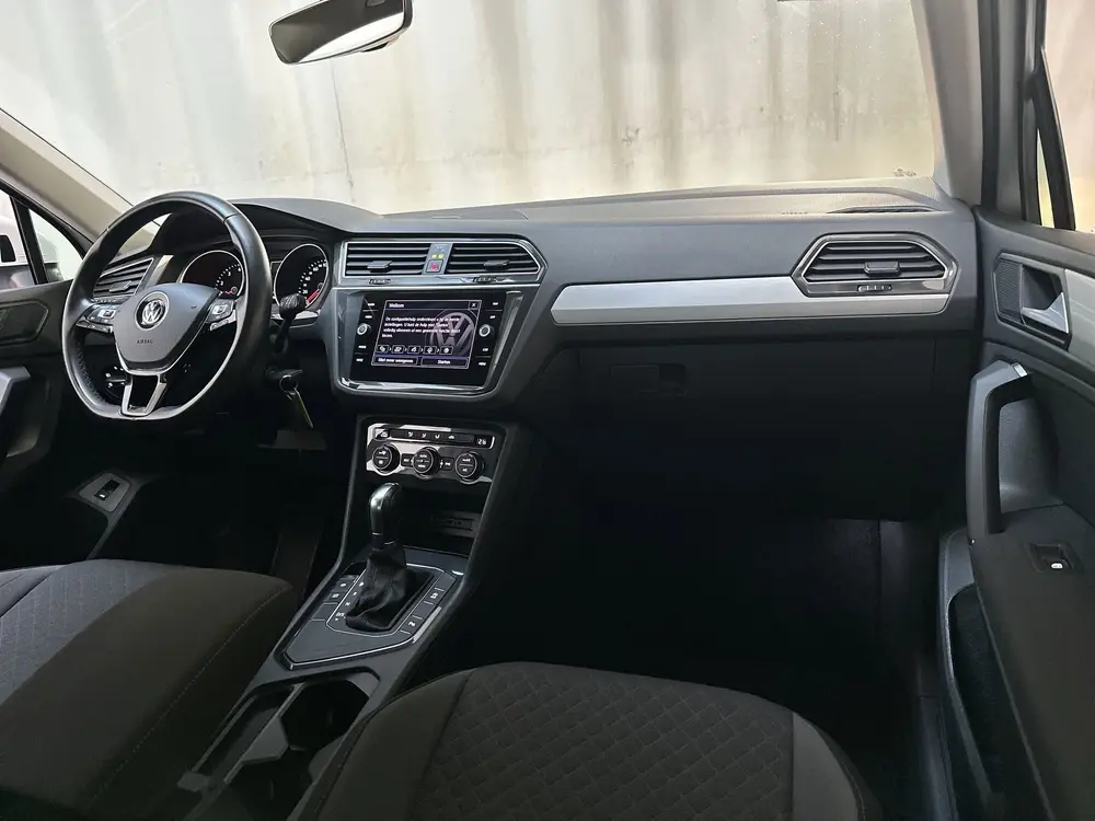 Volkswagen Tiguan 1.5 TSI 150pk DSG ACT Comfortline Business uit 2019, foto 2